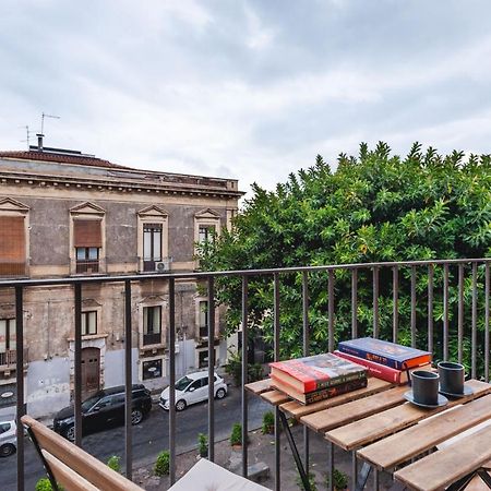 Ursino Apartment With Balcony By Wonderful Italy Катания Экстерьер фото